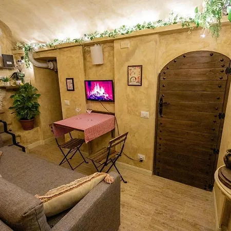 Charming Private Underground Retreat Self Check-in Apartmán Řím