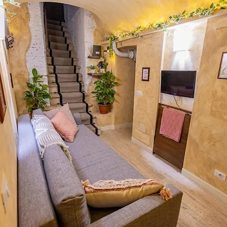 Charming Private Underground Retreat Self Check-in شقة