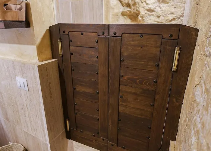 Charming Private Underground Retreat Self Check-in Řím