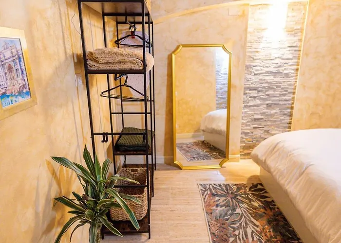 Charming Private Underground Retreat Self Check-in Řím