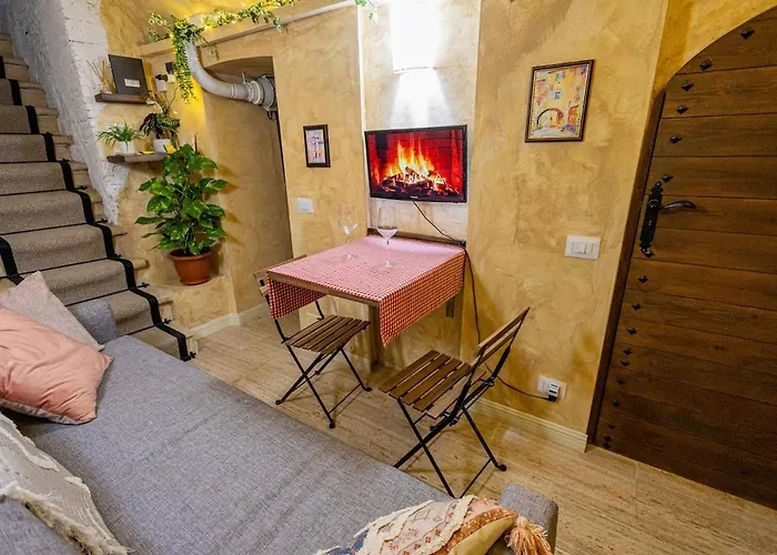 Charming Private Underground Retreat Self Check-in * Řím